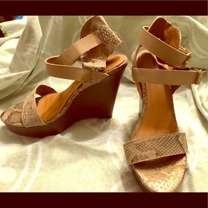 Charlotte Russe wedge golden taupe snakeskin print